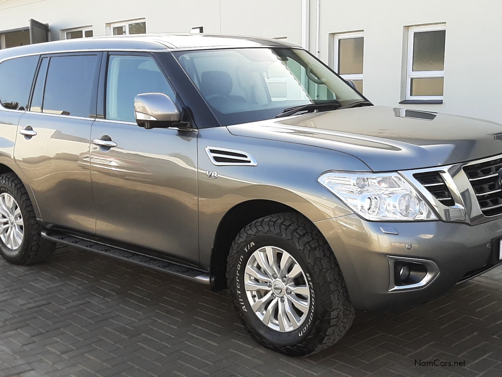 2019 Nissan Patrol photo 1