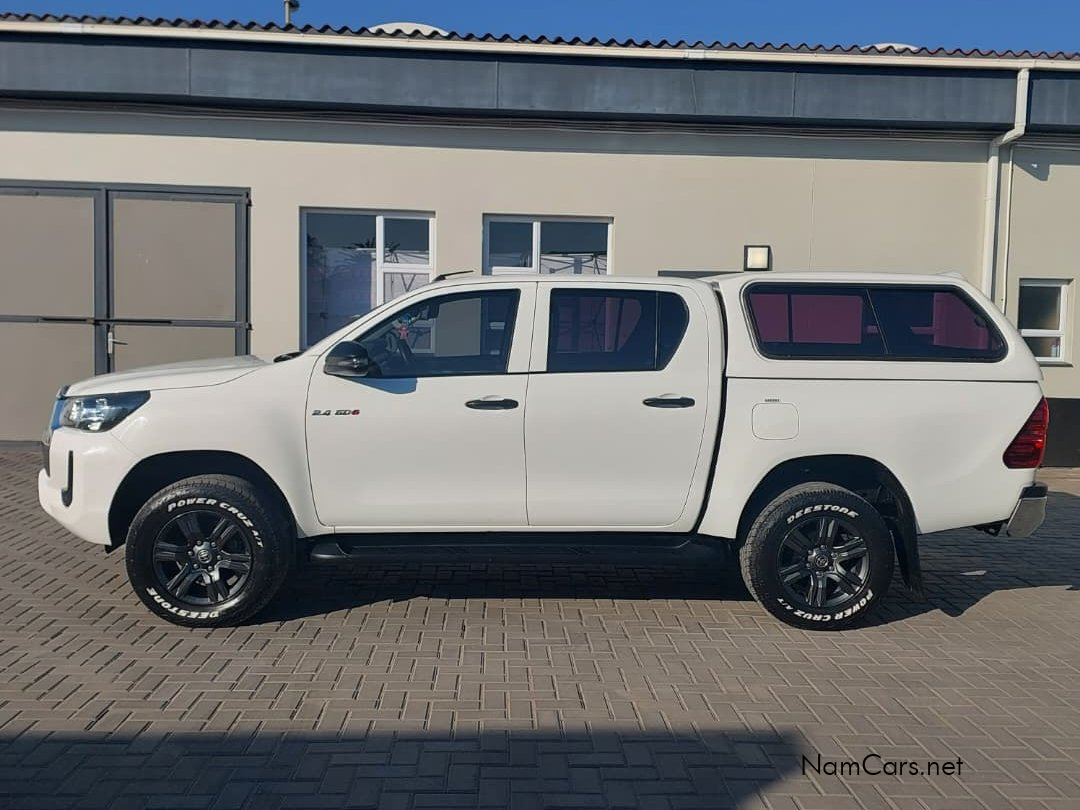 2022 Toyota Hilux photo 5
