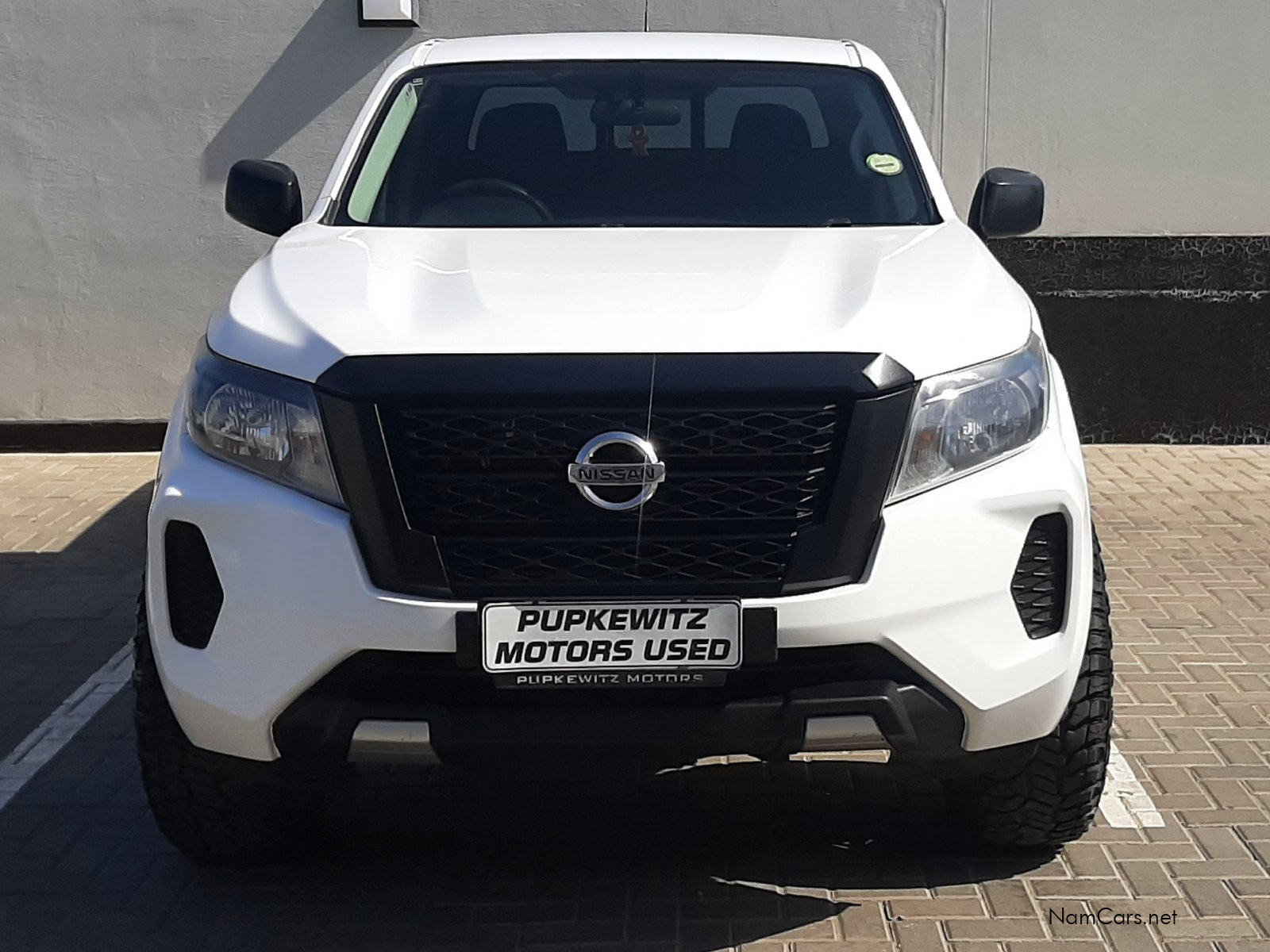 2021 Nissan Navara photo 2