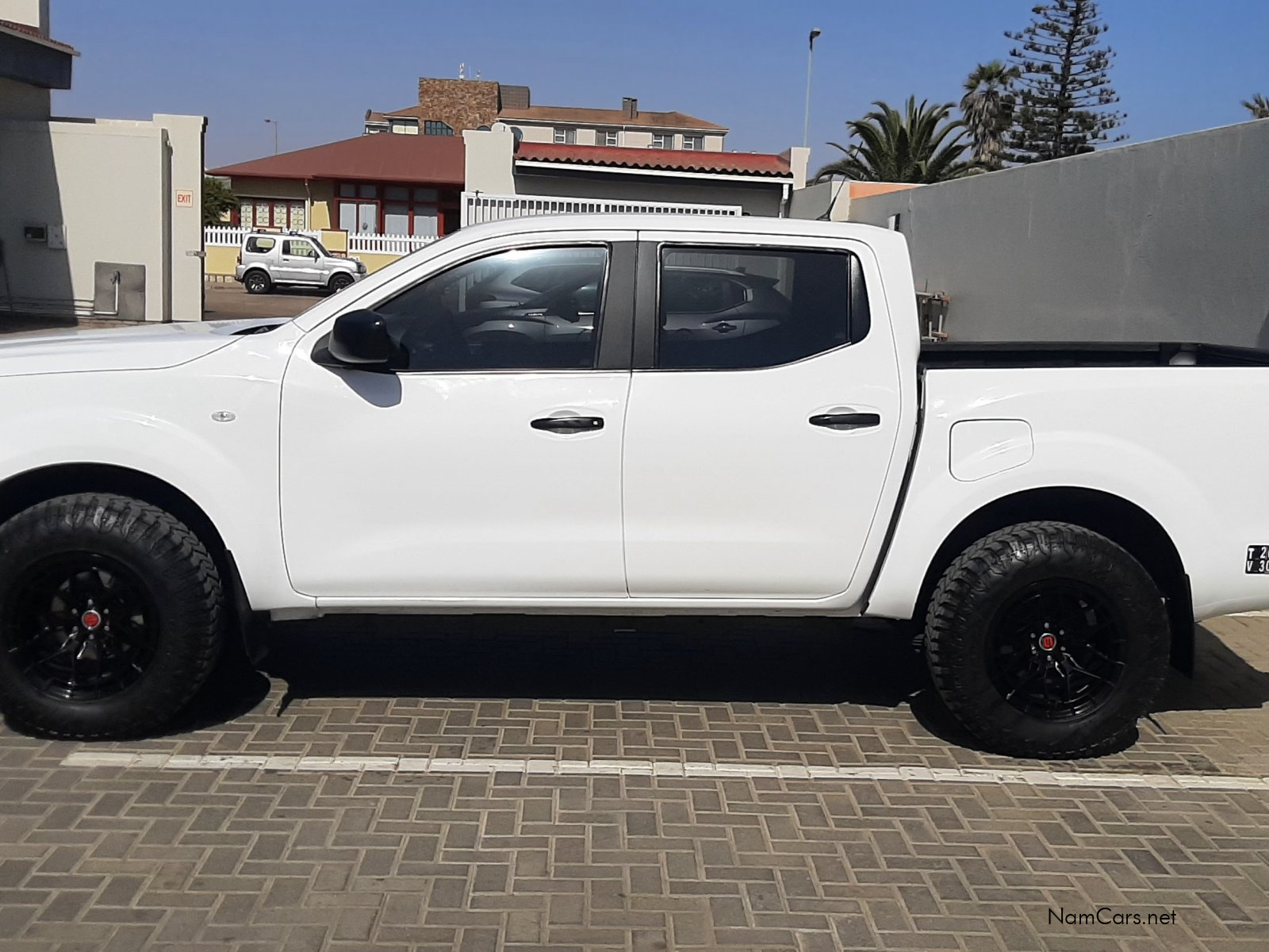 2021 Nissan Navara photo 4
