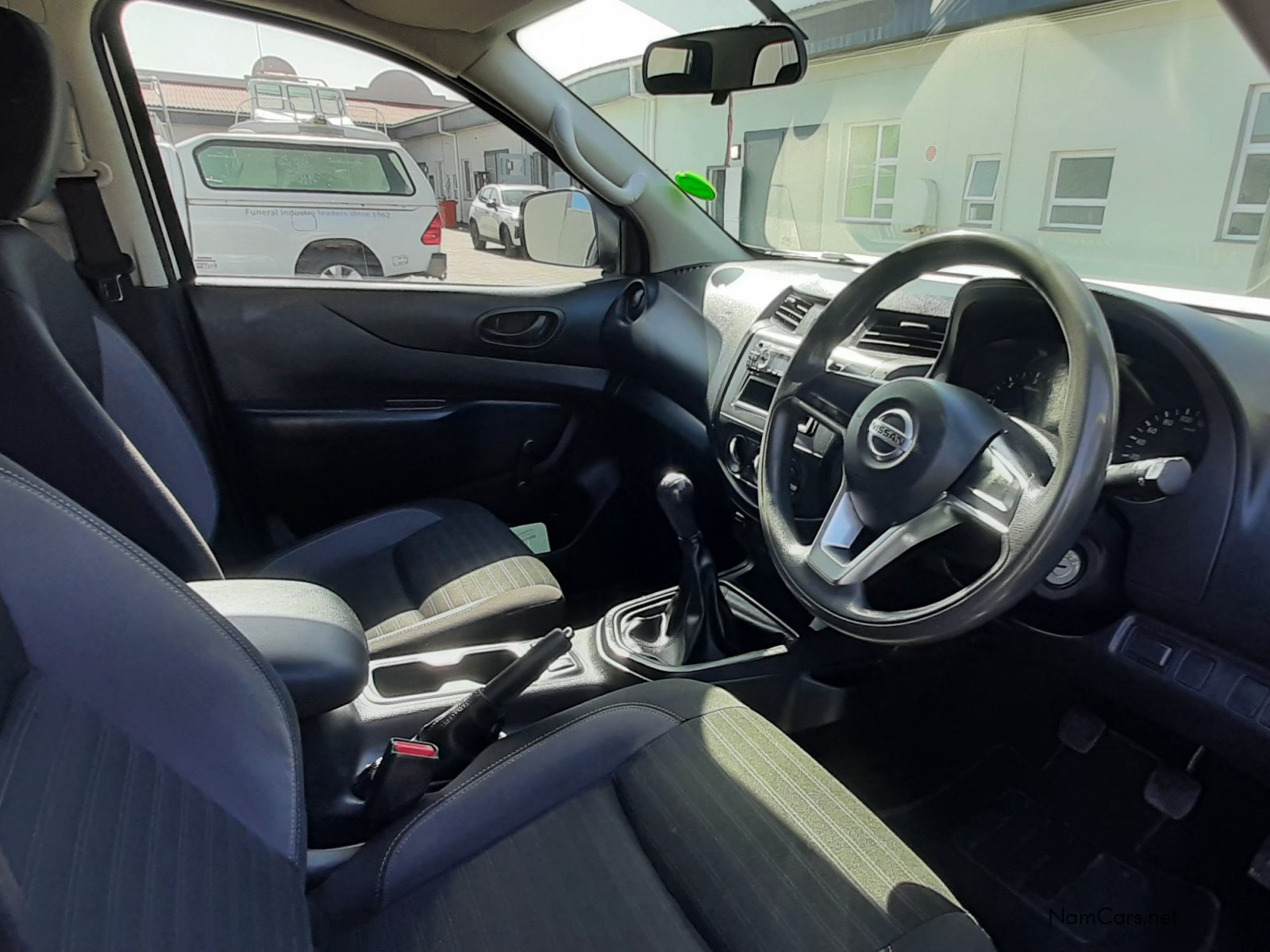 2021 Nissan Navara photo 7