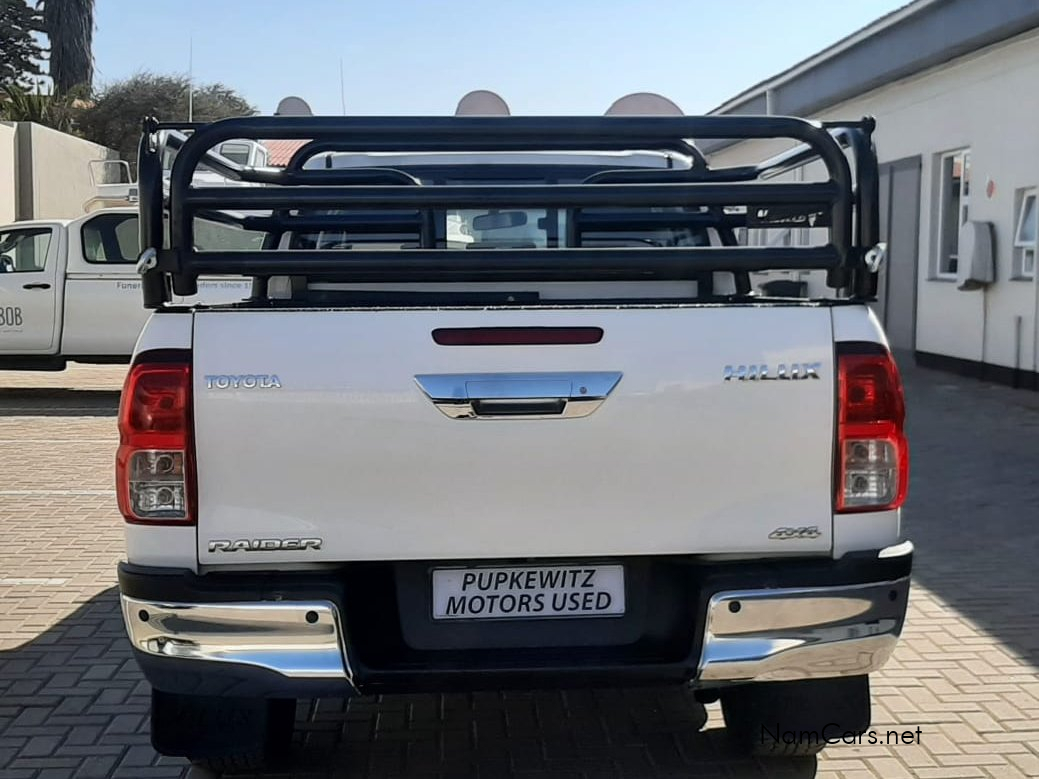 2022 Toyota Hilux photo 3