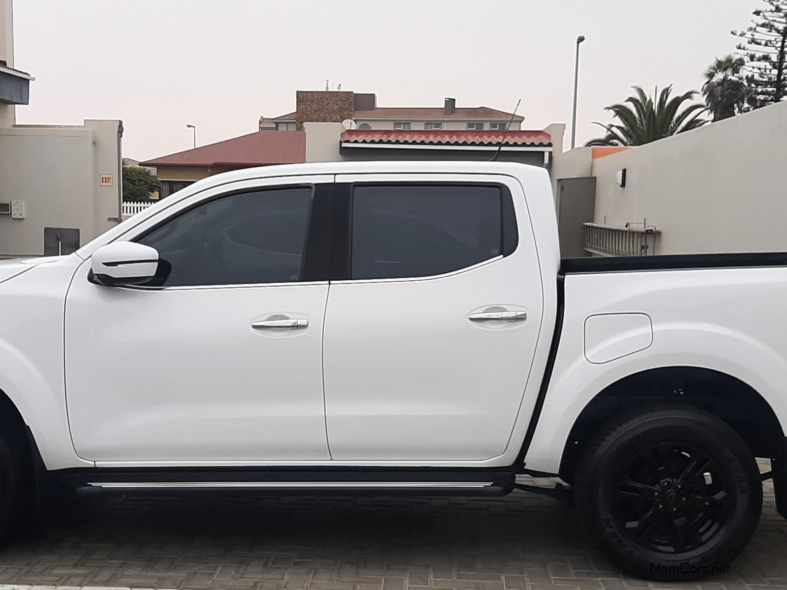 2023 Nissan Navara photo 3