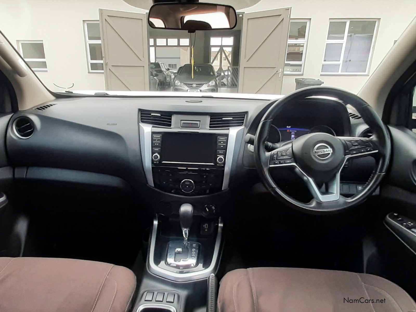 2023 Nissan Navara photo 8