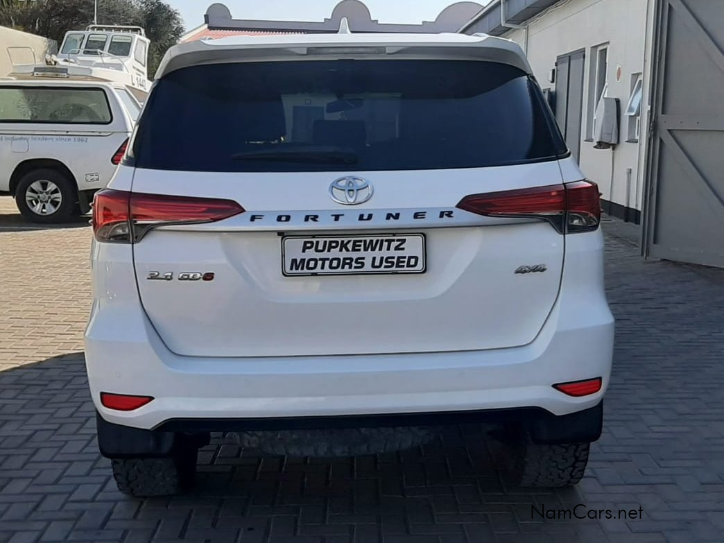 2022 Toyota Fortuner photo 3