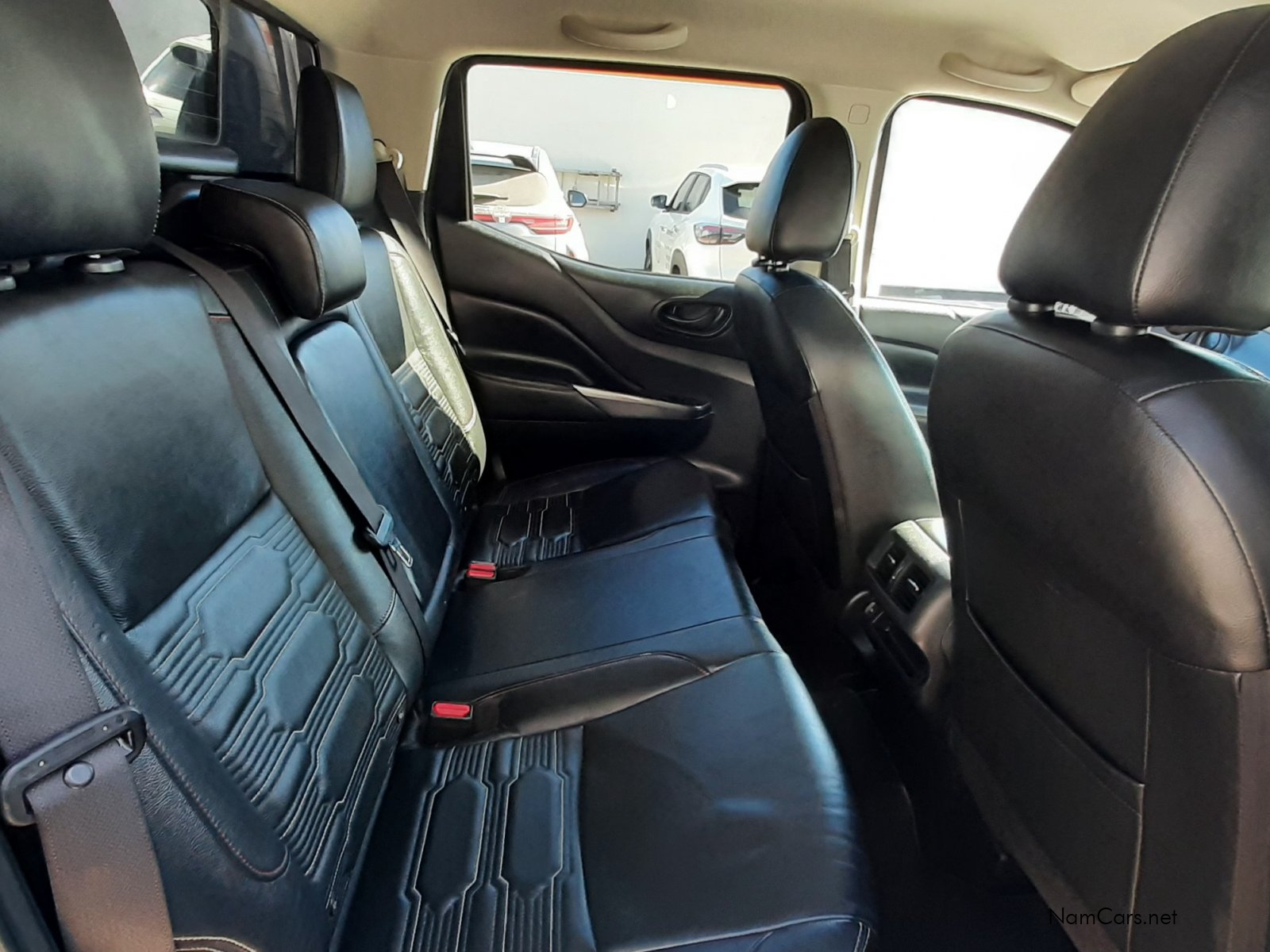 2022 Nissan Navara photo 8