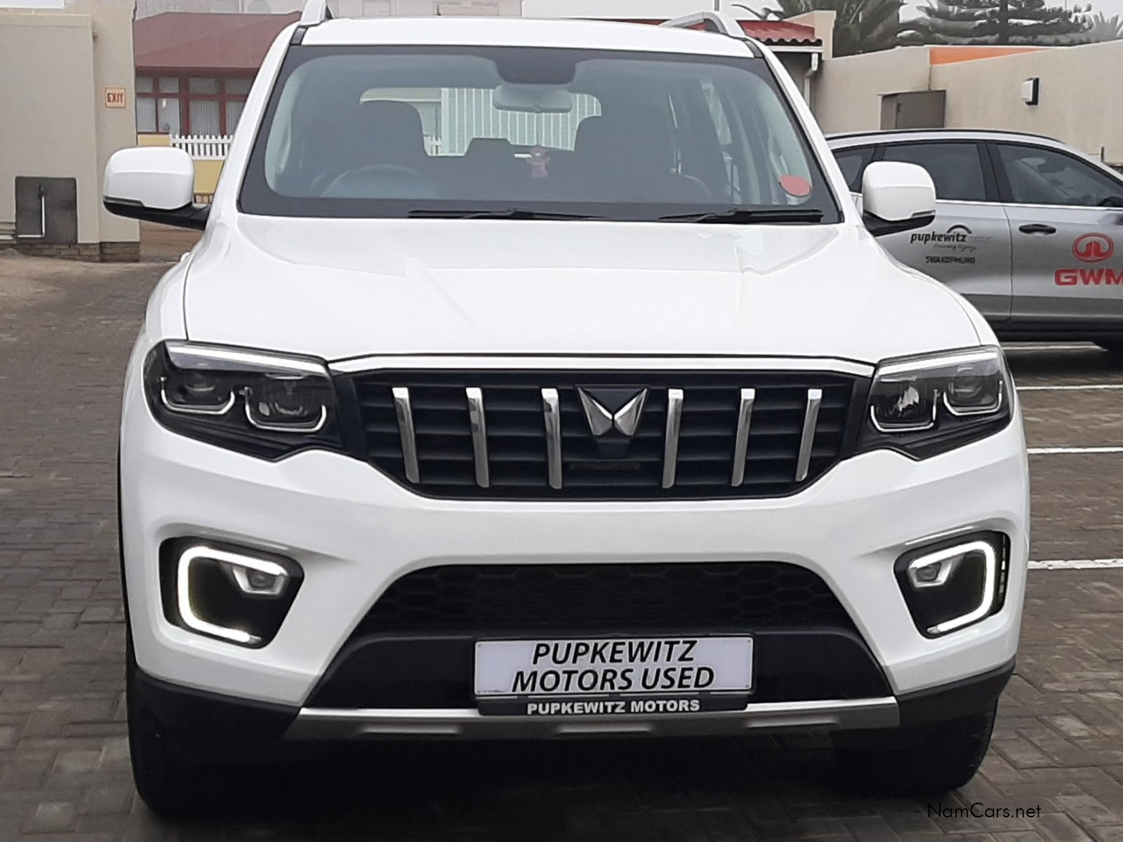 2023 Mahindra Scorpio photo 1