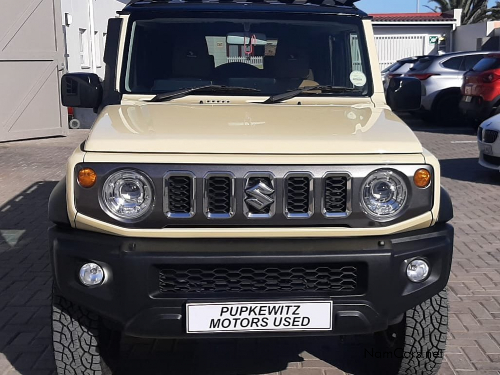 2023 Suzuki Jimny photo 2