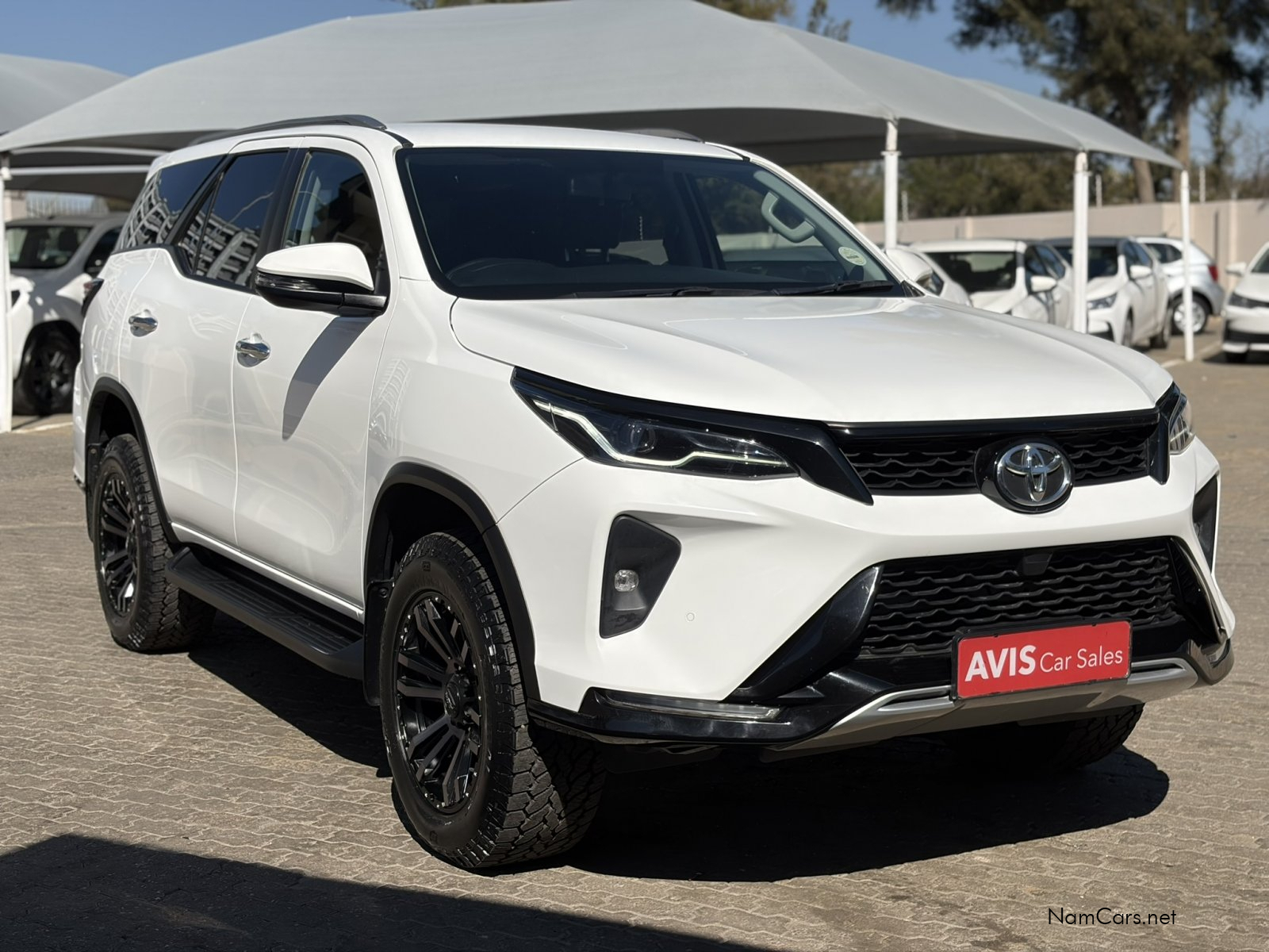 2025 Toyota Fortuner photo 1