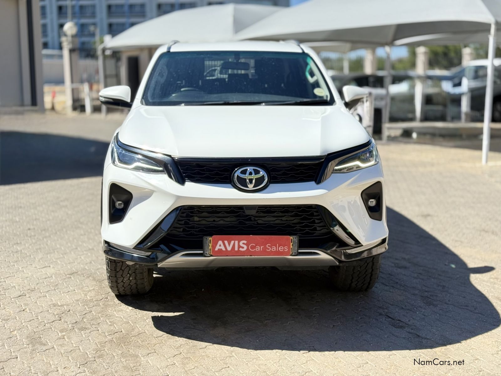2025 Toyota Fortuner photo 2
