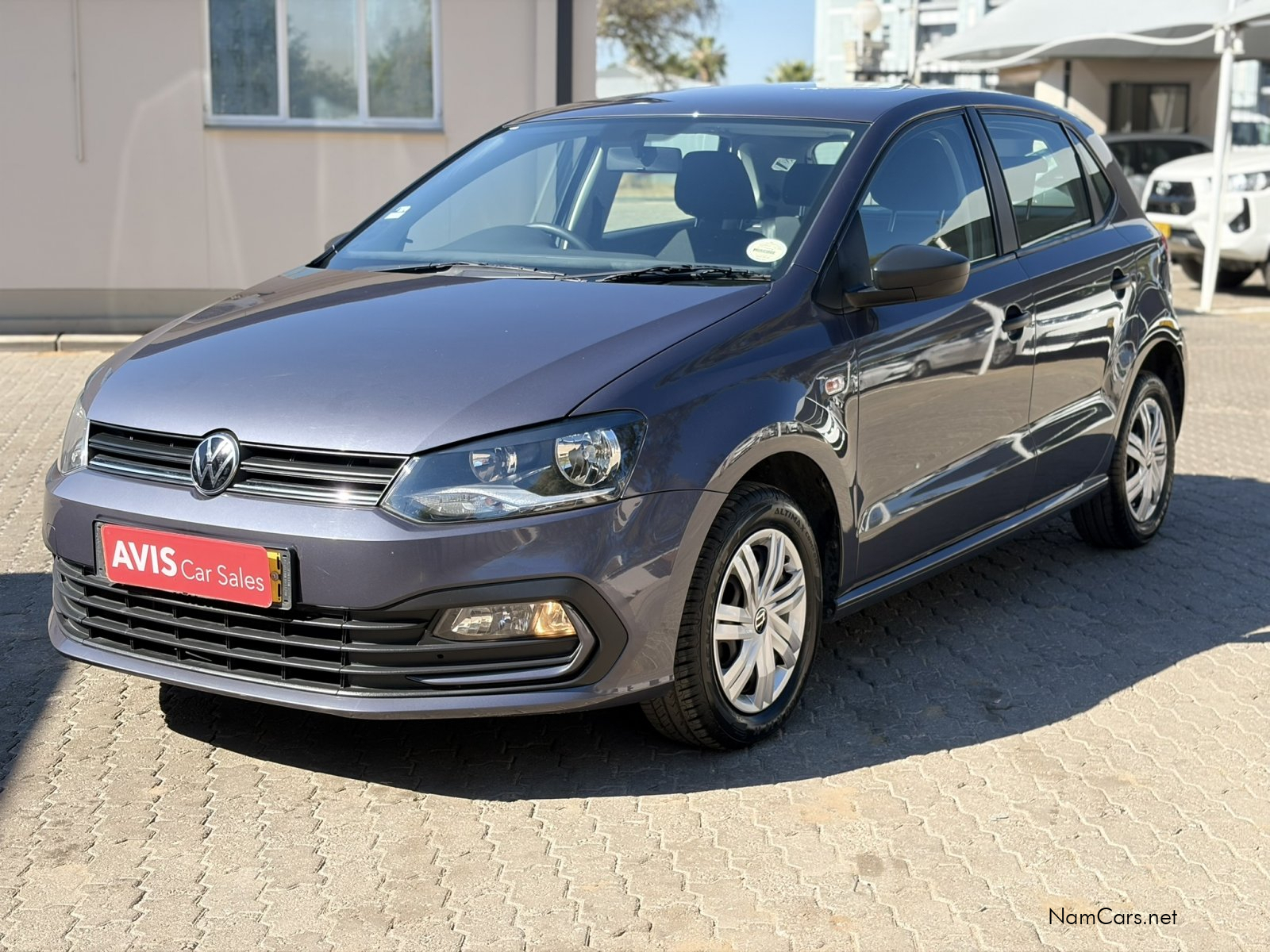 2025 Volkswagen Polo photo 2
