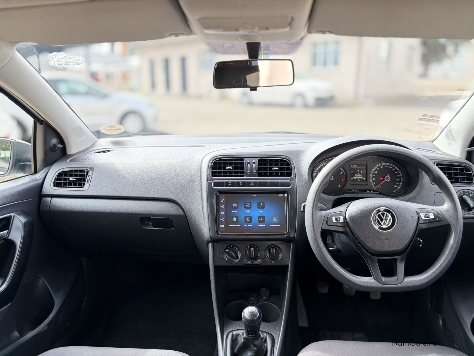 2025 Volkswagen Polo Vivo photo 7