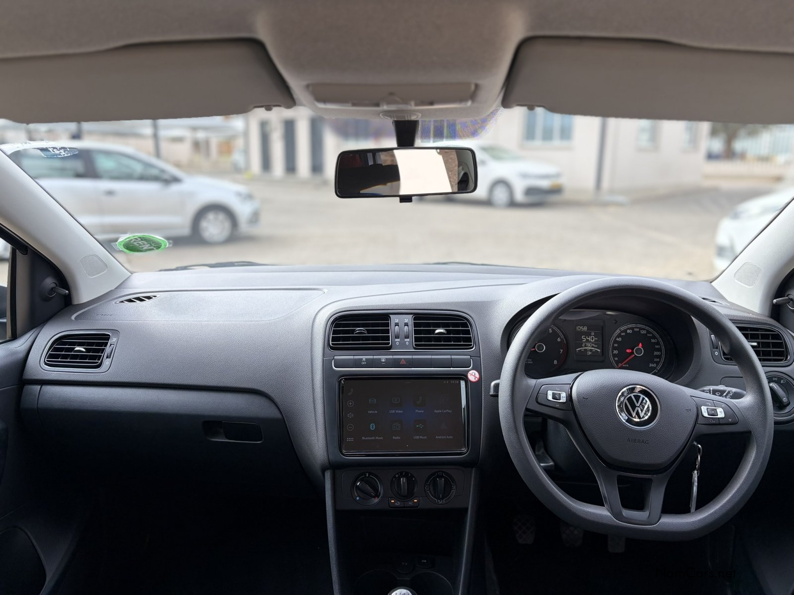 2025 Volkswagen Polo Vivo photo 7