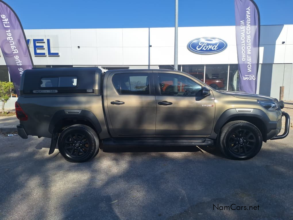 2021 Toyota Hilux photo 2