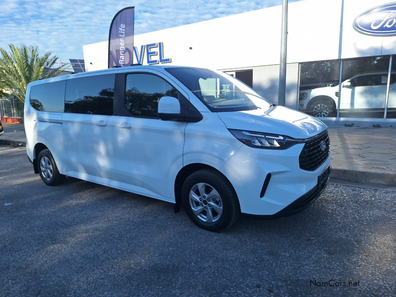 2026 Ford Tourneo photo 1