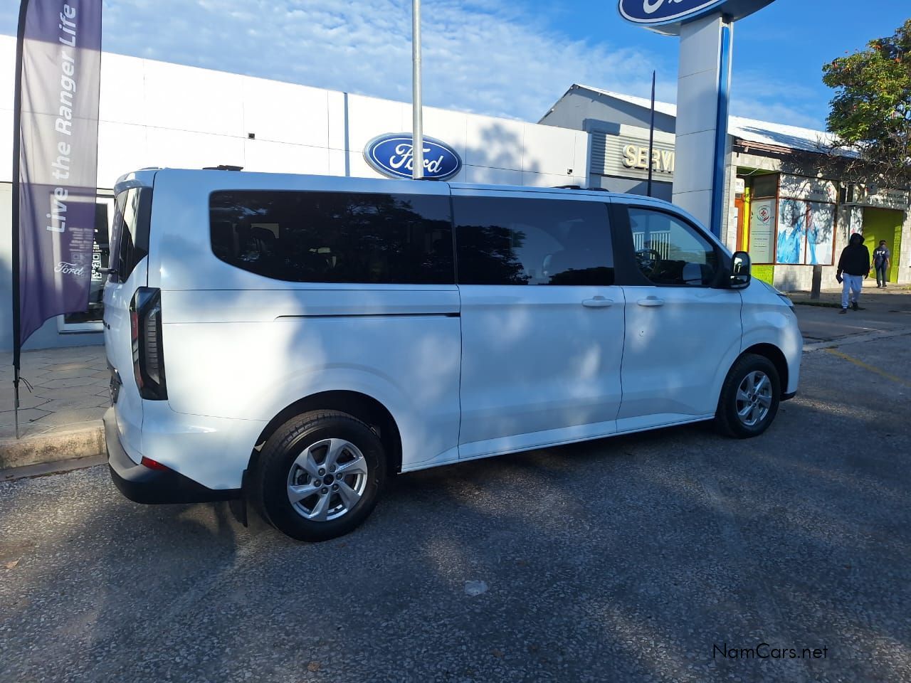 2026 Ford Tourneo photo 3