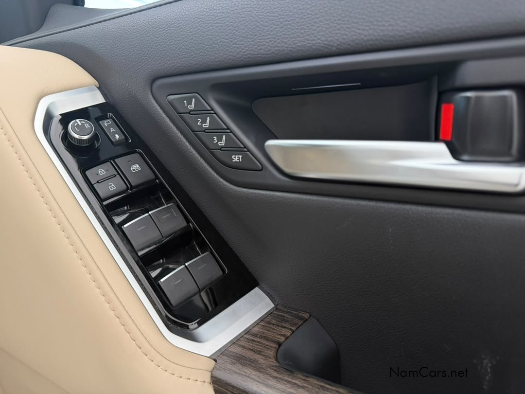2024 Toyota Land Cruiser photo 14