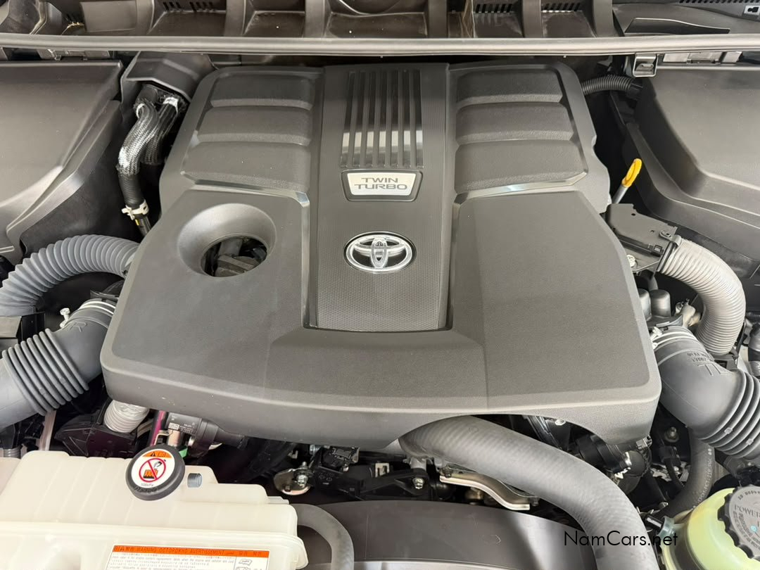 2024 Toyota Land Cruiser photo 21