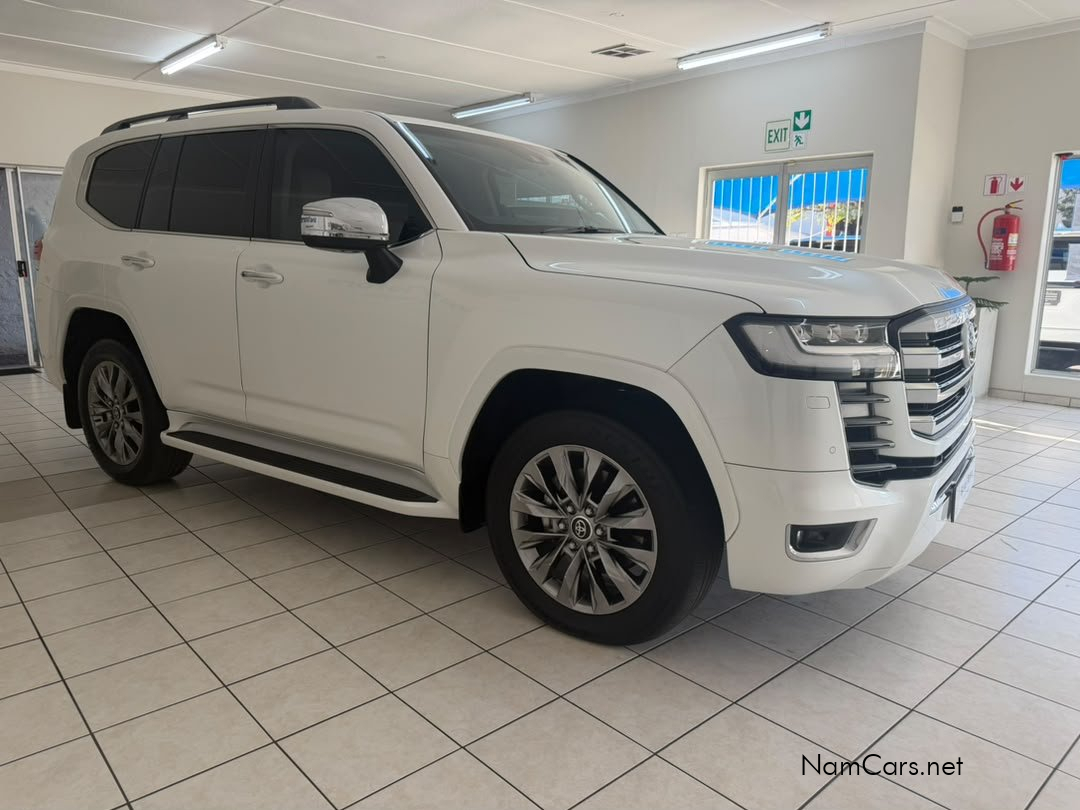 2024 Toyota Land Cruiser photo 4
