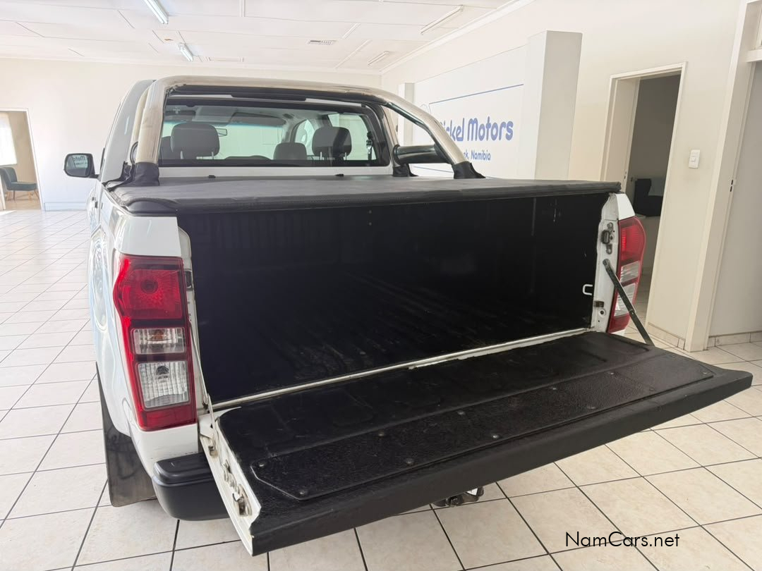 2019 Isuzu D-MAX photo 10