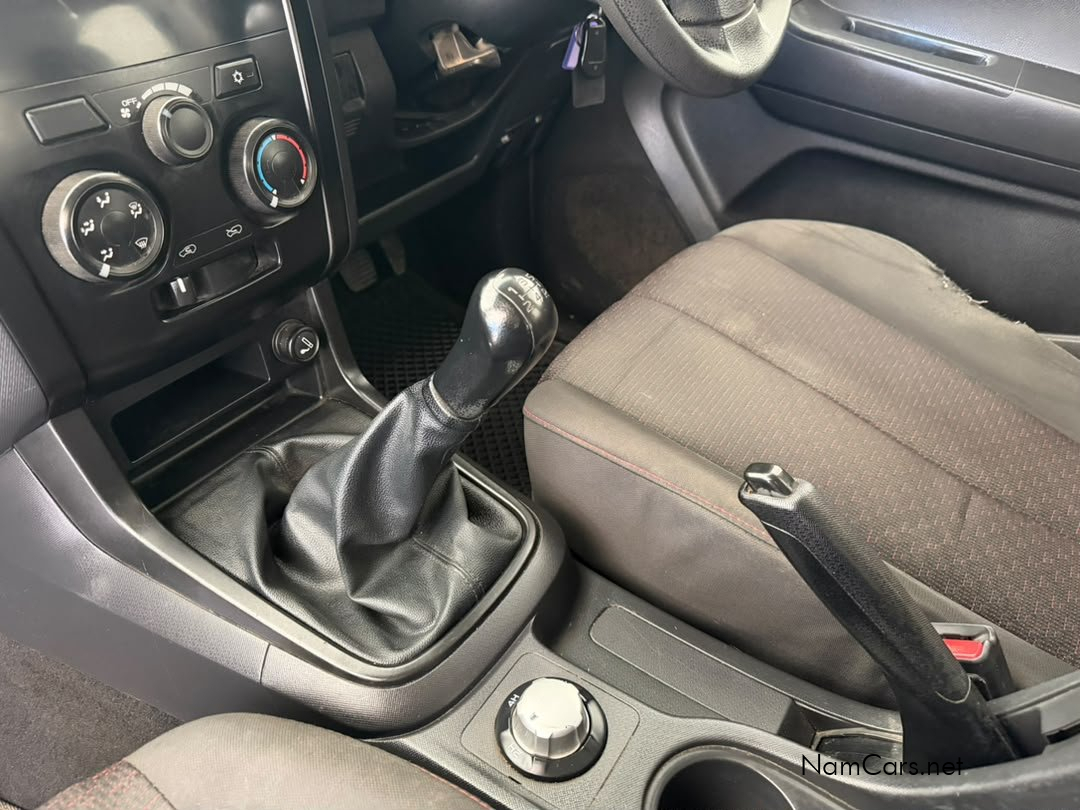 2019 Isuzu D-MAX photo 16