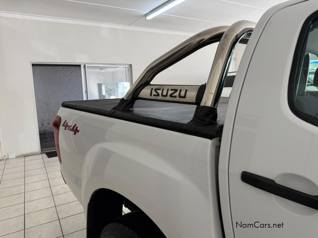2019 Isuzu D-MAX photo 8
