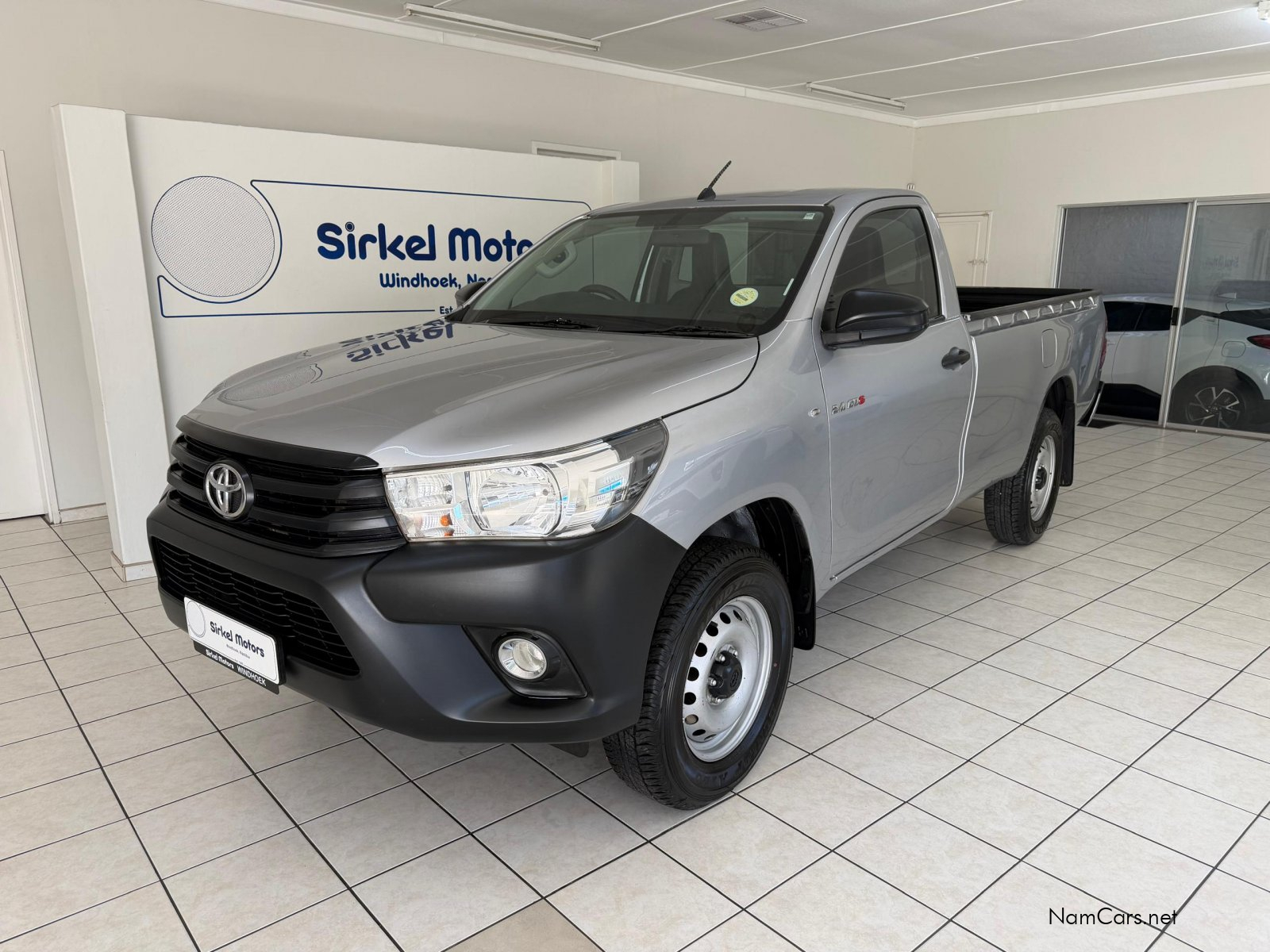 2023 Toyota Hilux photo 1