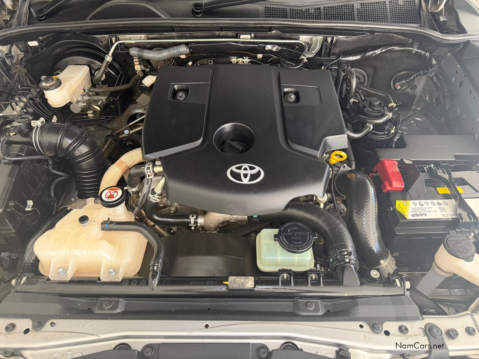 2023 Toyota Hilux photo 17