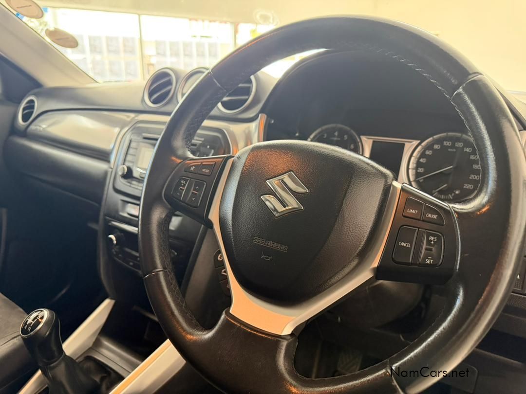 2018 Suzuki Vitara photo 14