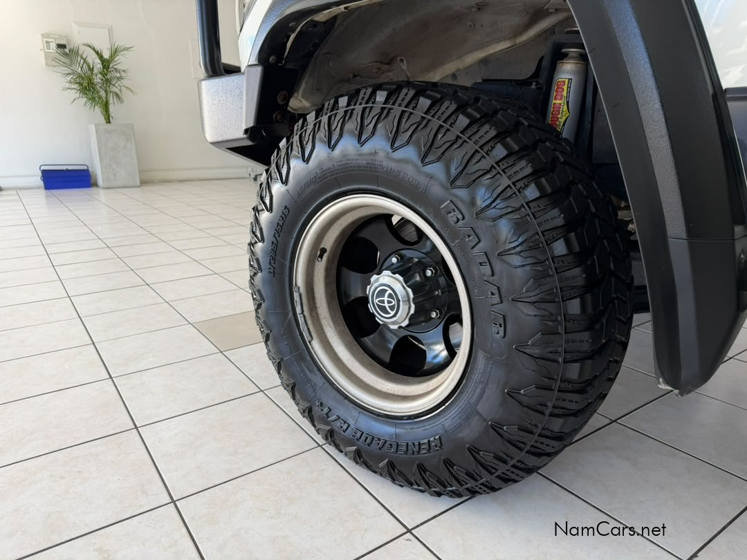 2021 Toyota Land Cruiser photo 22