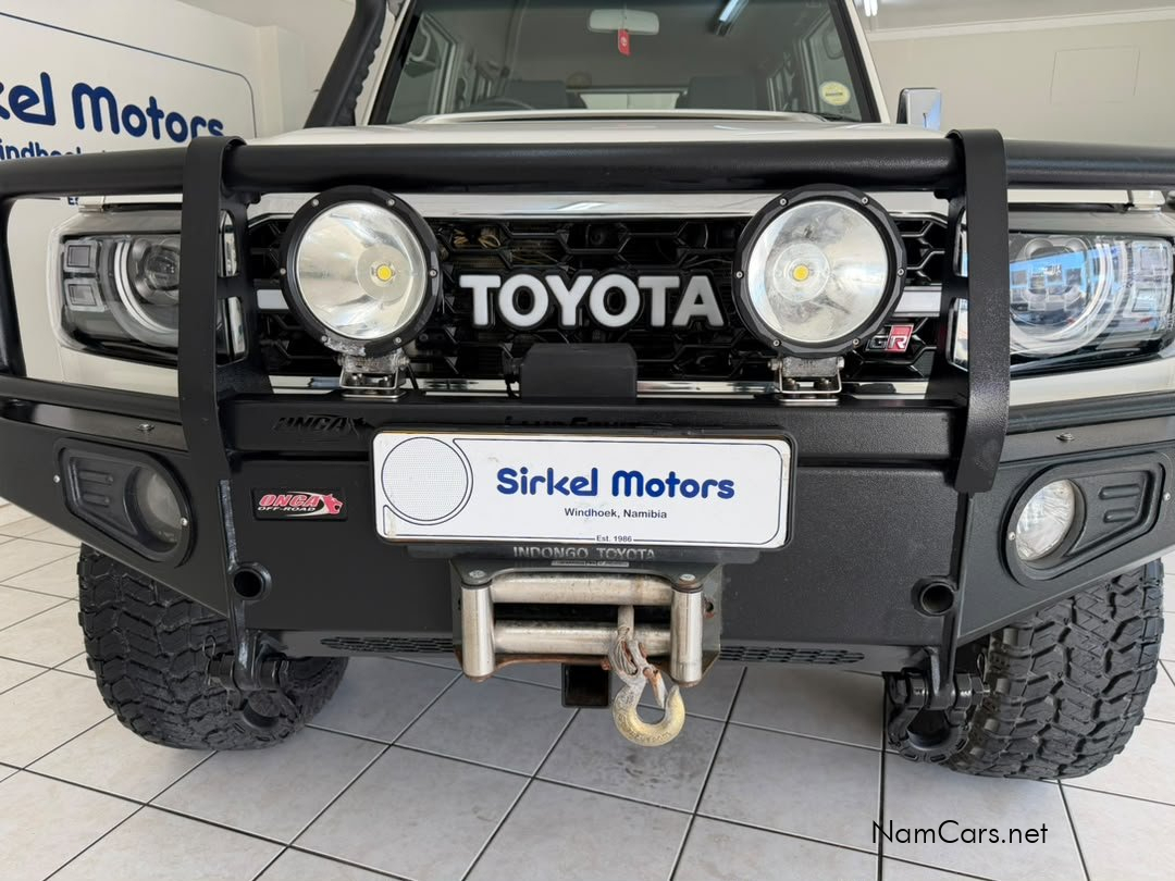 2021 Toyota Land Cruiser photo 8