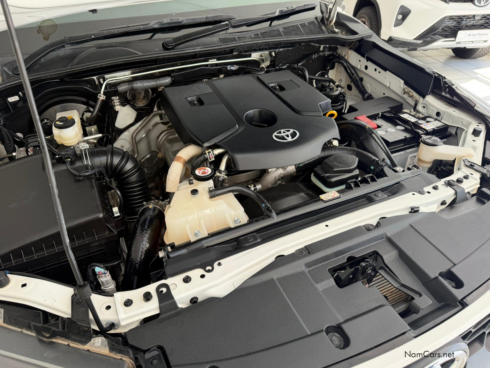2025 Toyota Hilux photo 19