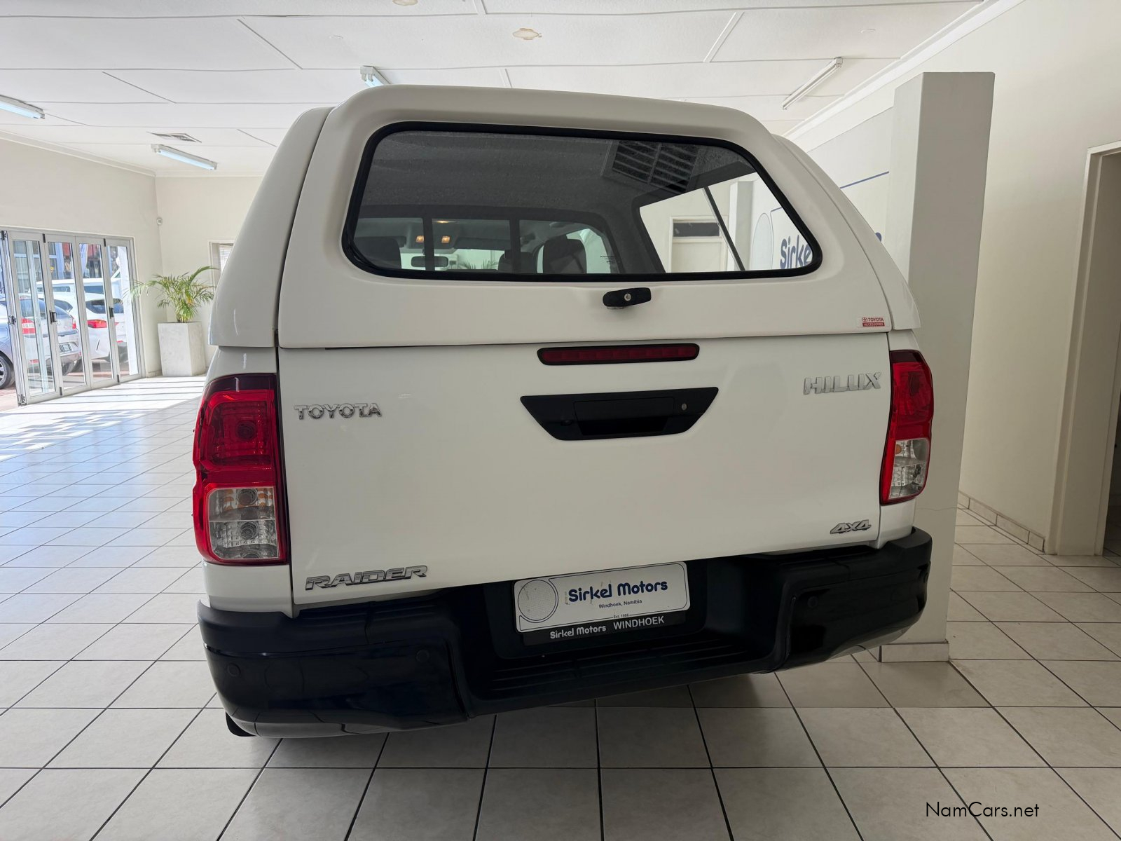 2025 Toyota Hilux photo 7