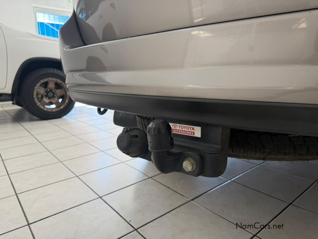2016 Toyota Fortuner photo 19