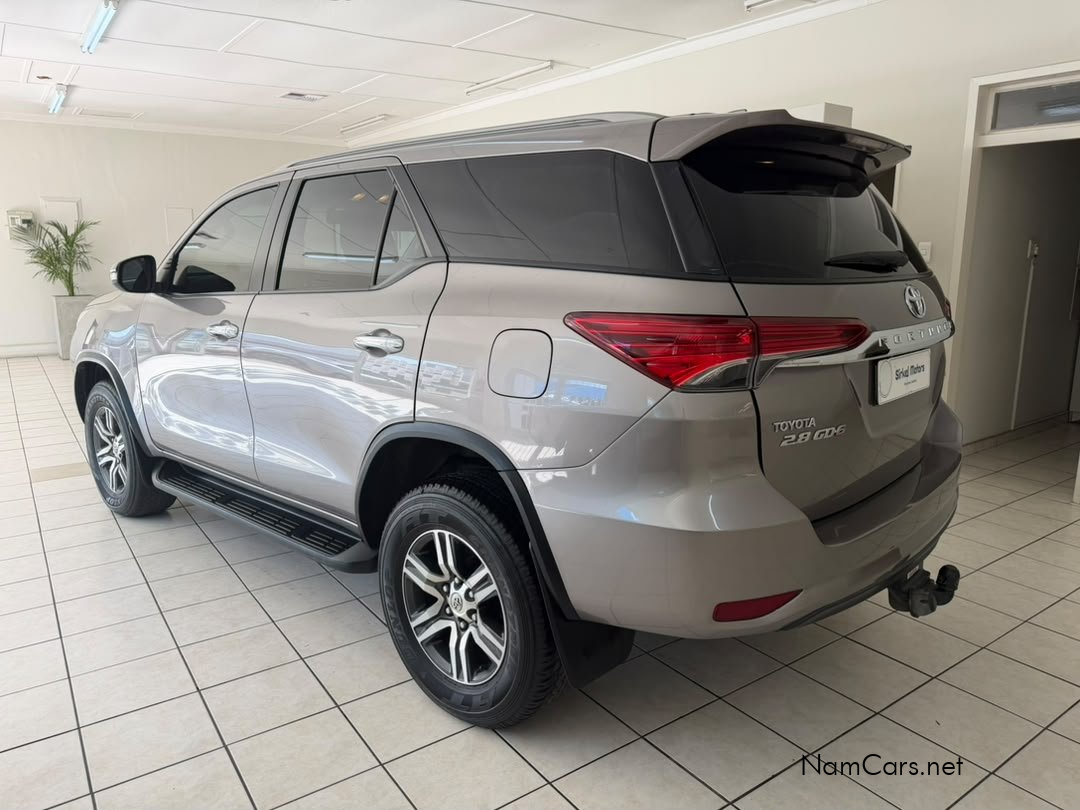 2016 Toyota Fortuner photo 5