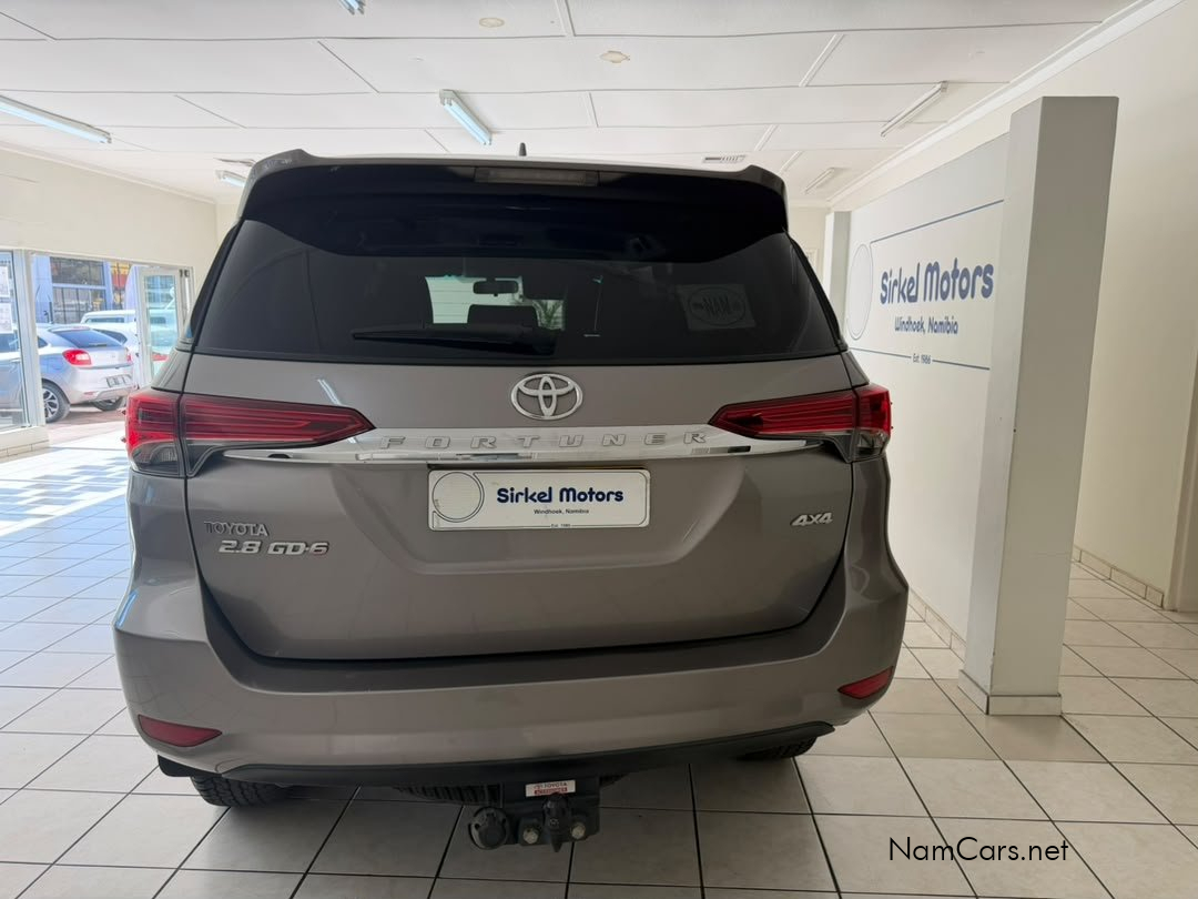 2016 Toyota Fortuner photo 9
