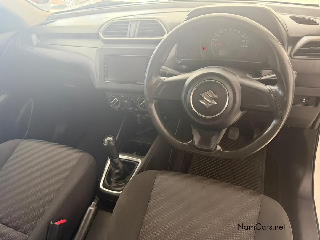 2023 Suzuki Swift photo 7