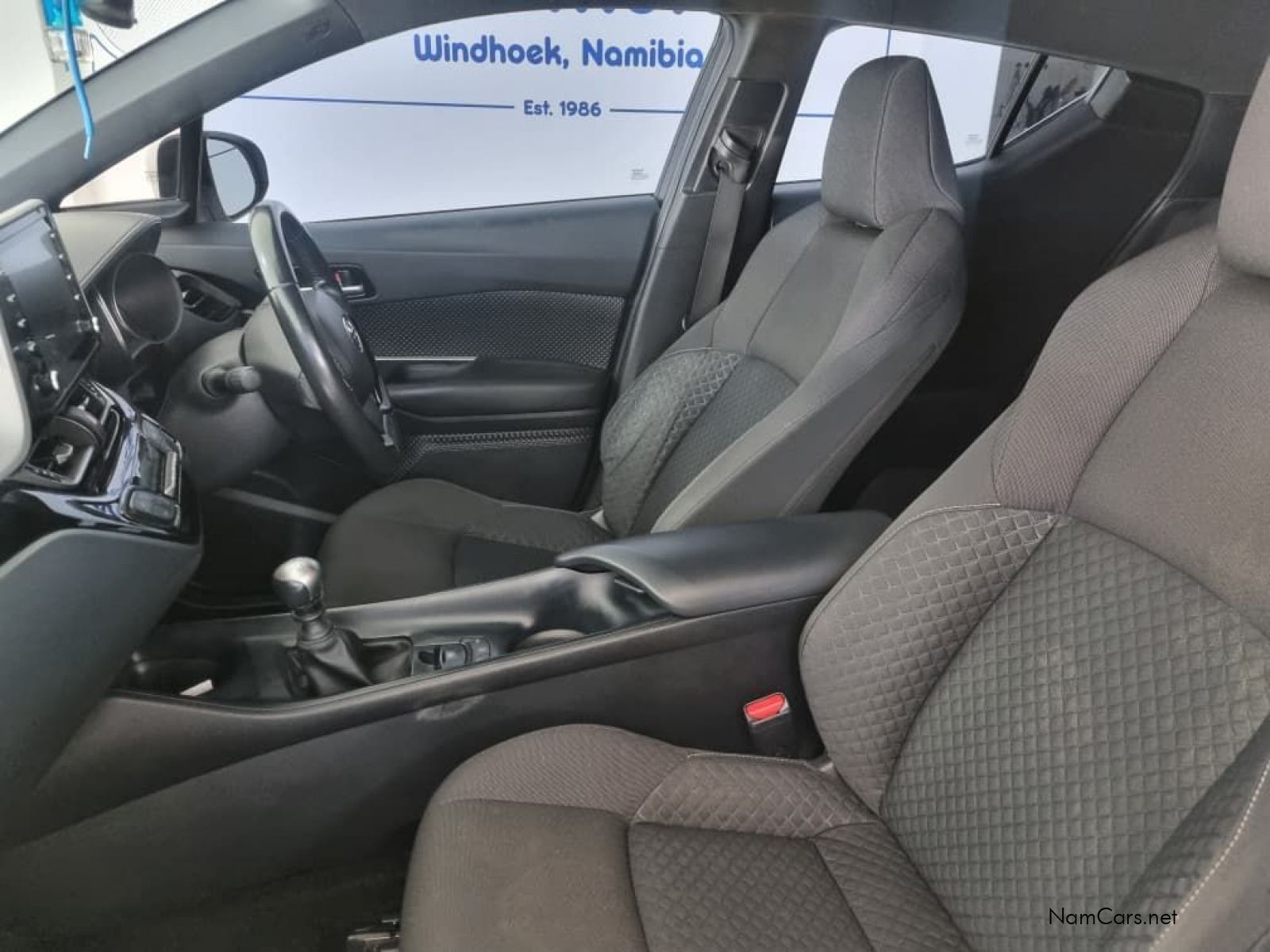 2020 Toyota C-HR photo 10