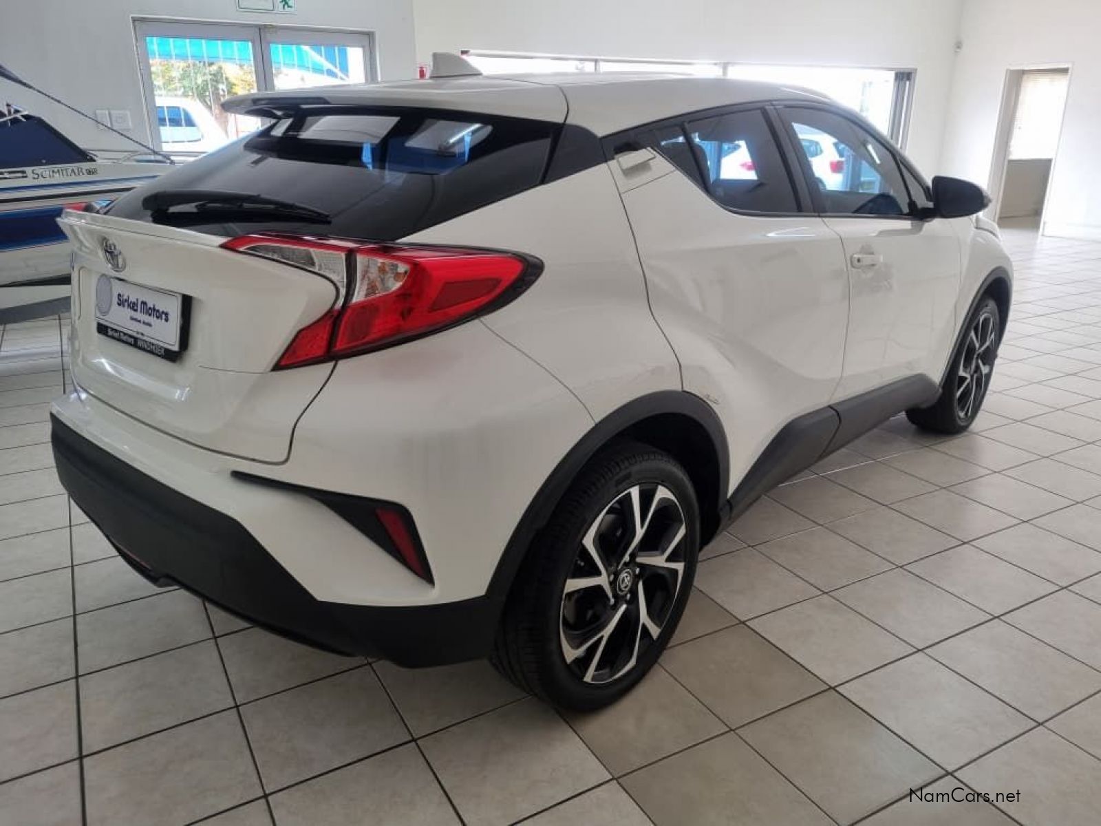 2020 Toyota C-HR photo 6