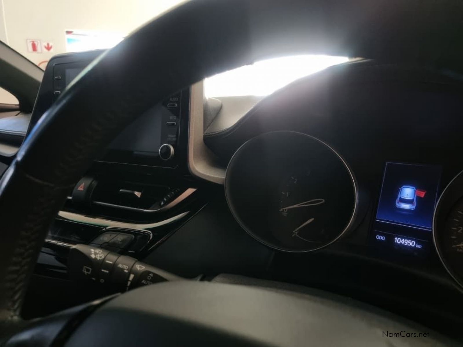 2020 Toyota C-HR photo 9