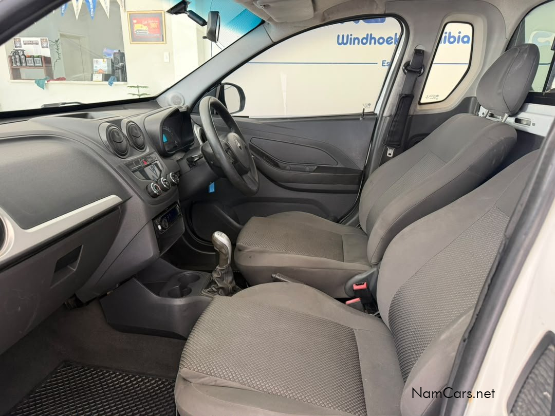 2017 Chevrolet Utility photo 15