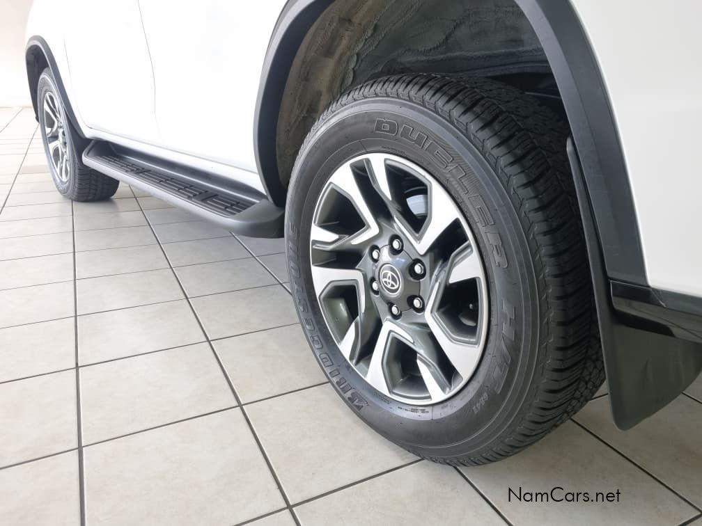 2025 Toyota Fortuner photo 5