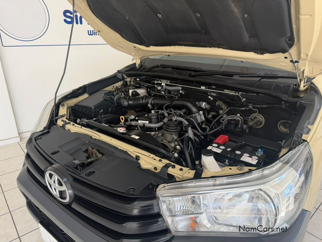 2024 Toyota Hilux photo 12