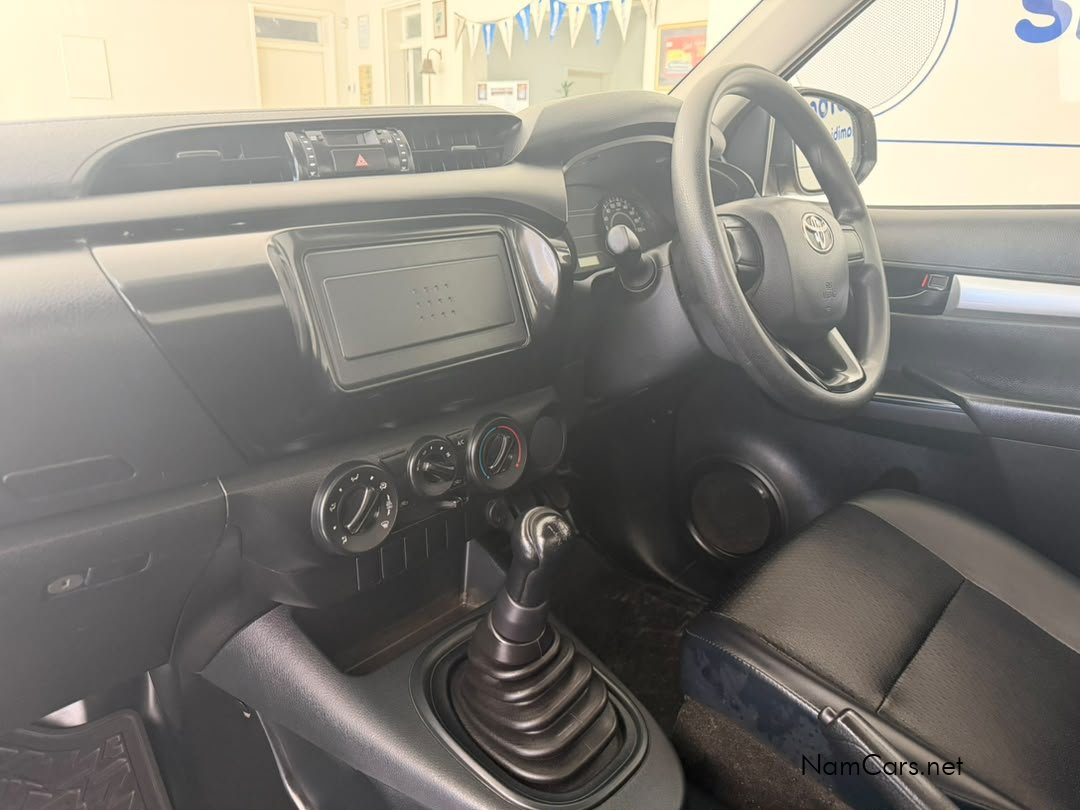 2024 Toyota Hilux photo 14