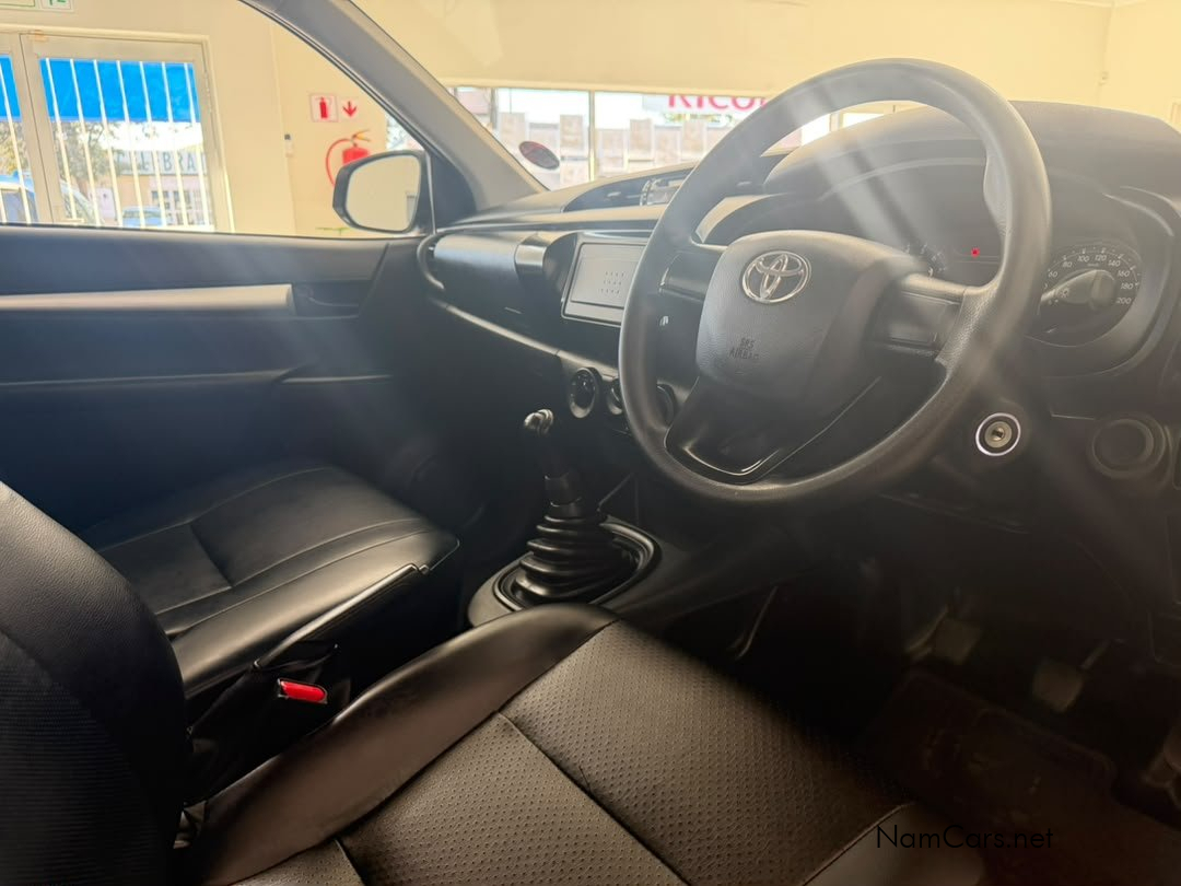 2024 Toyota Hilux photo 15