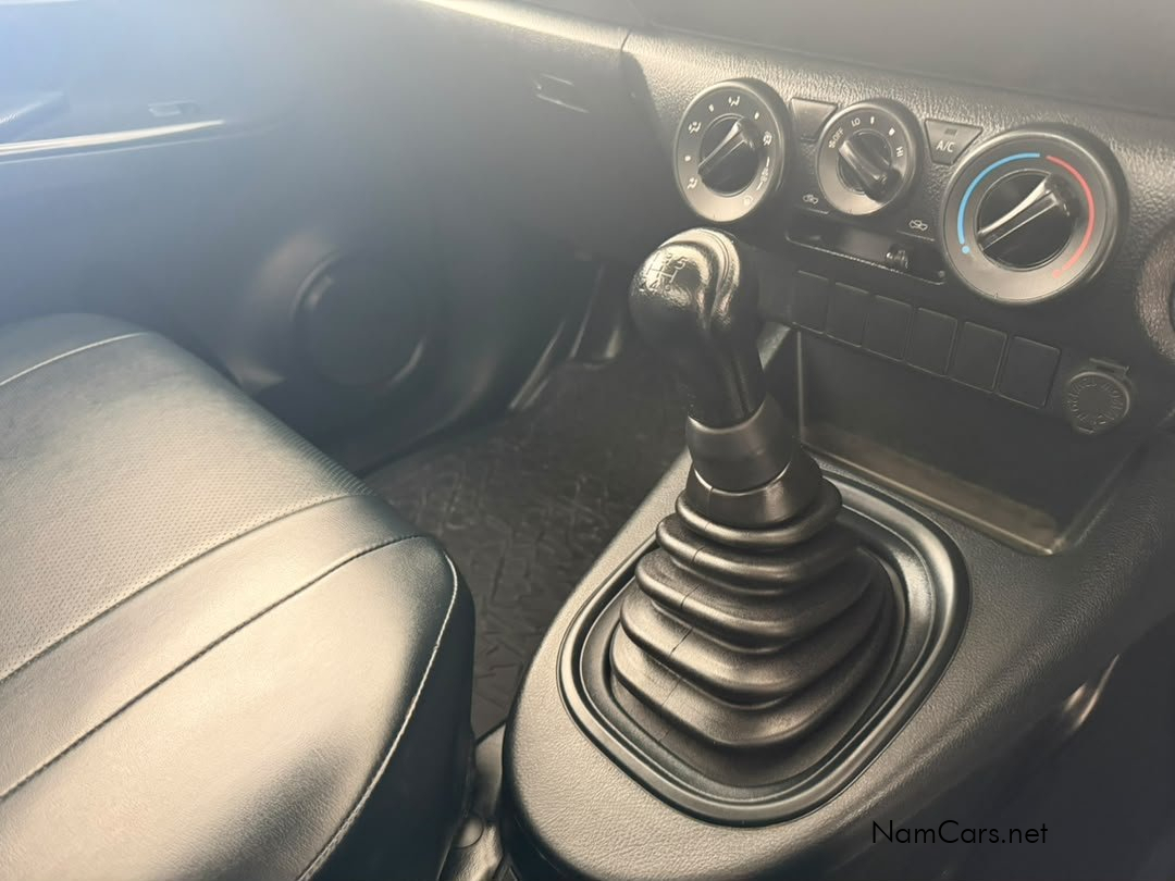 2024 Toyota Hilux photo 17