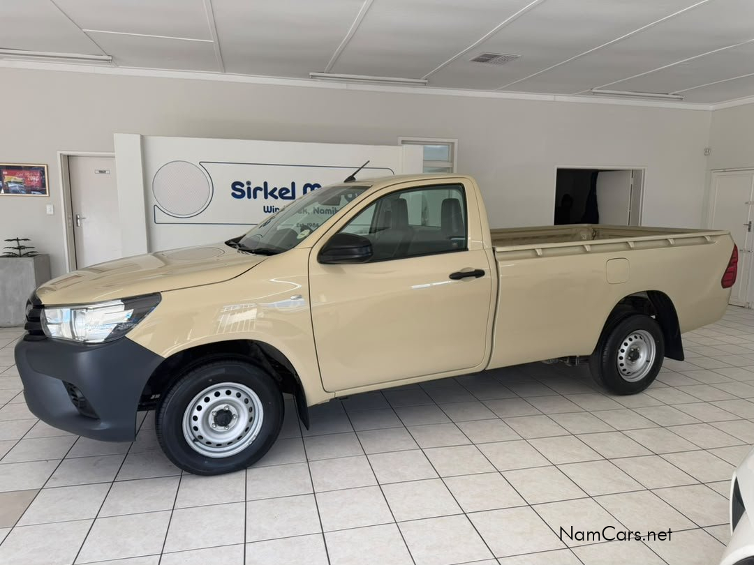 2024 Toyota Hilux photo 3