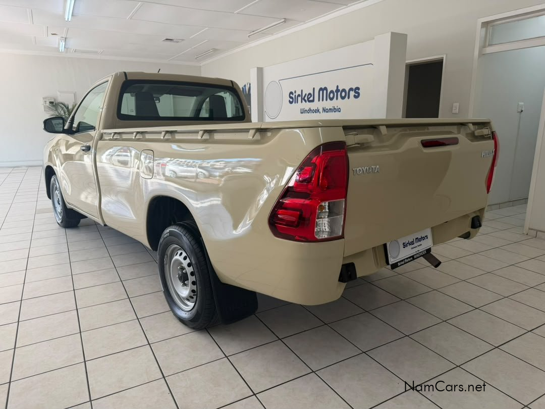 2024 Toyota Hilux photo 9