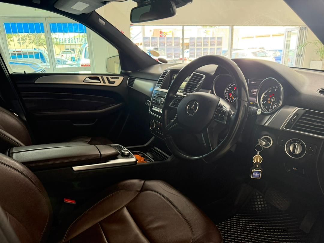 2014 Mercedes-Benz ML photo 12