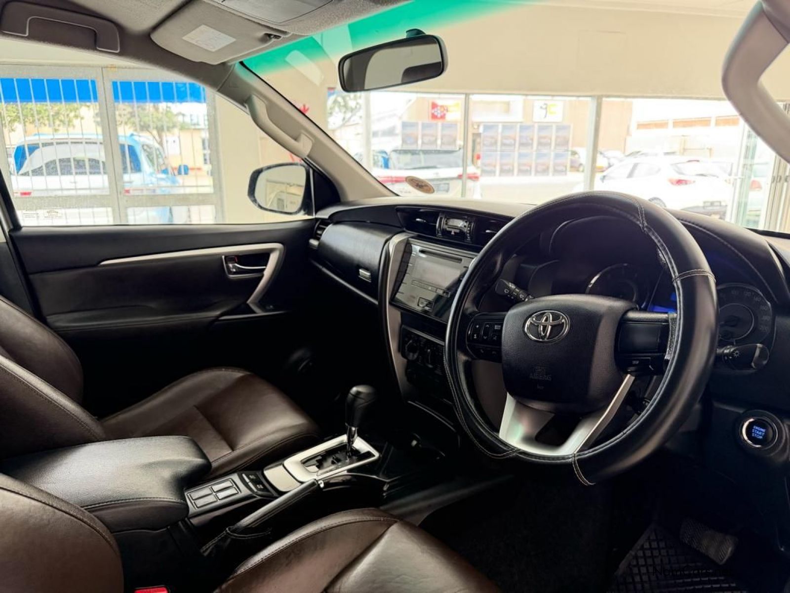 2018 Toyota Fortuner photo 11